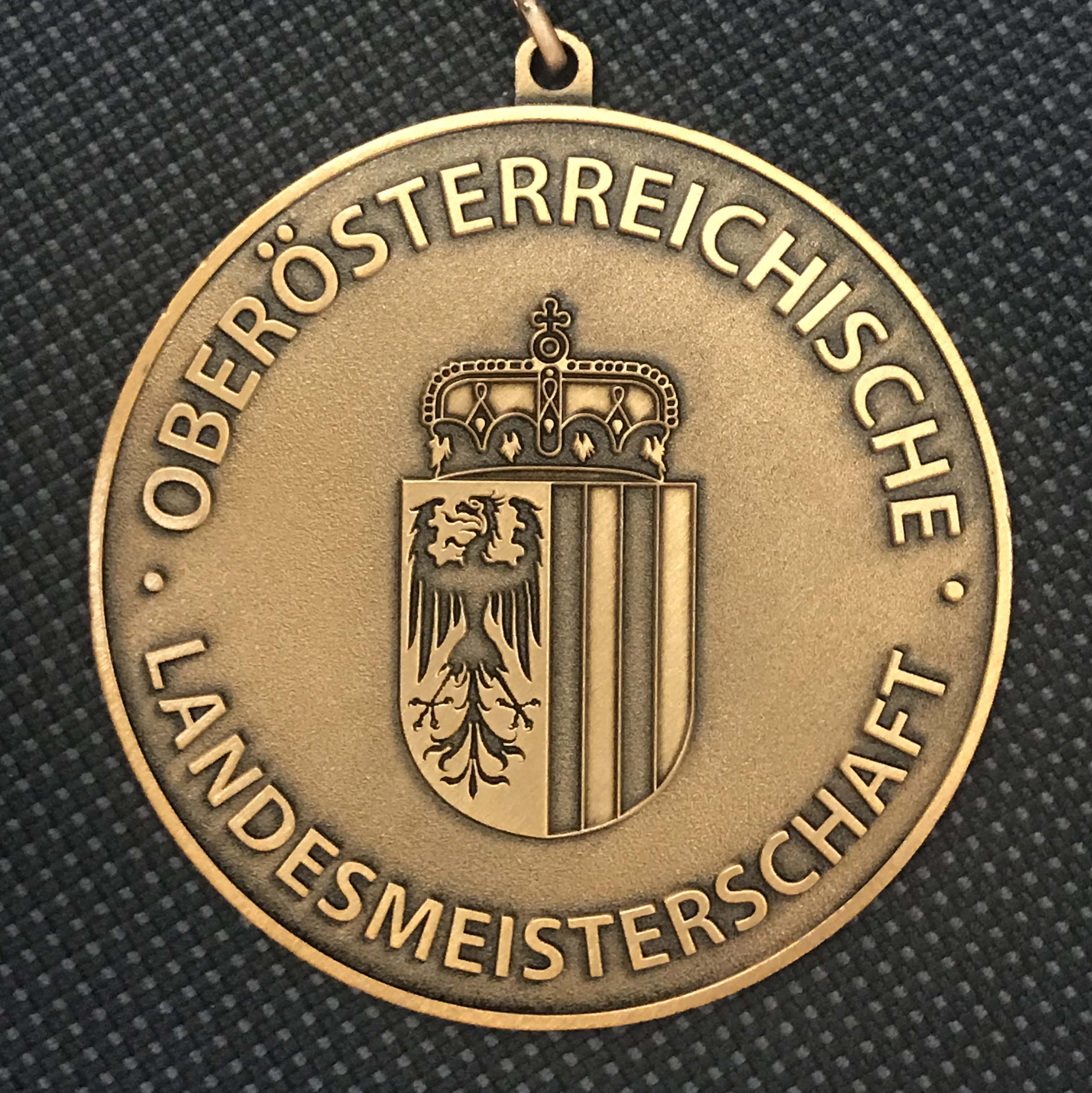 Sportland Pokal/Medaille Emblem S.B.J Durchmesser 50 mm Durchmesser Motiv Biathlon 